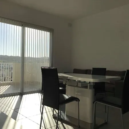 Thirtyfour Holiday Apartments St Paul'S Appartamento St. Paul's Bay